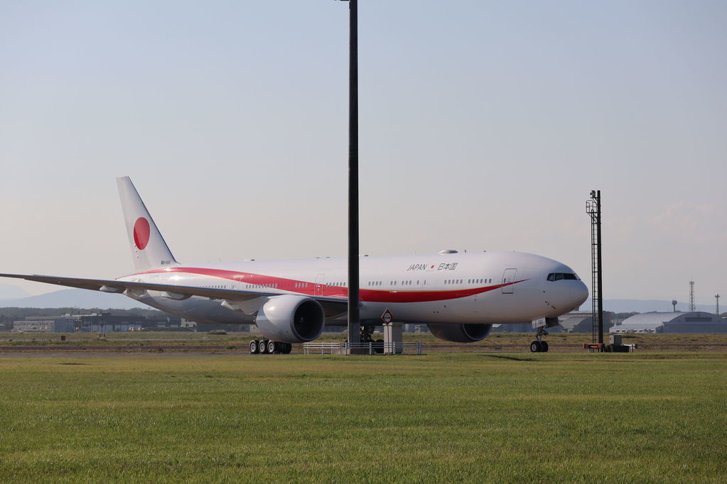新しい政府専用機
キーワード: 政府専用機