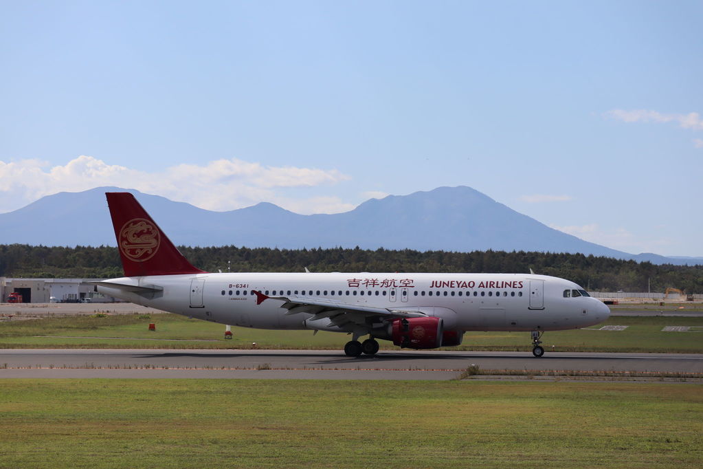 吉祥航空 JuneYao
