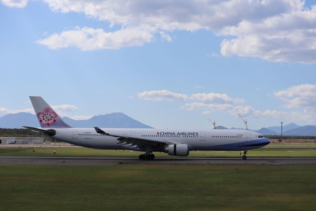 CHINA AIRLINES
