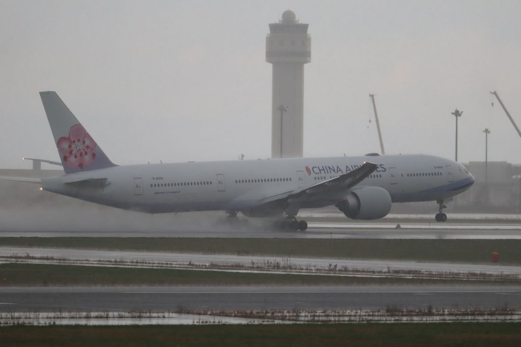 CHINA AIRLINES
