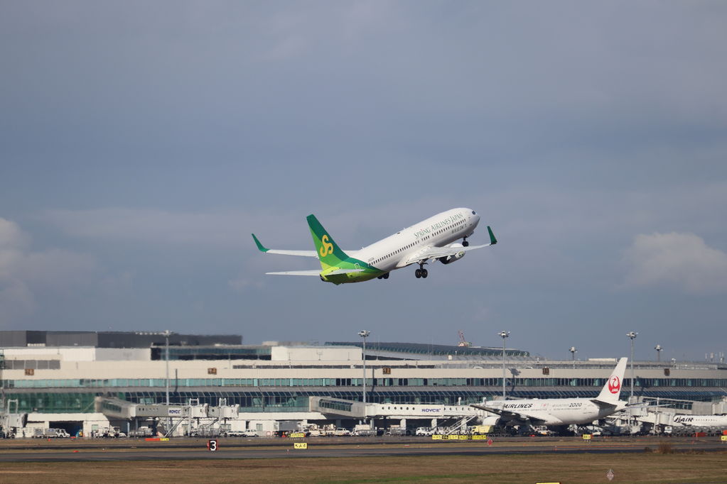 春秋航空
