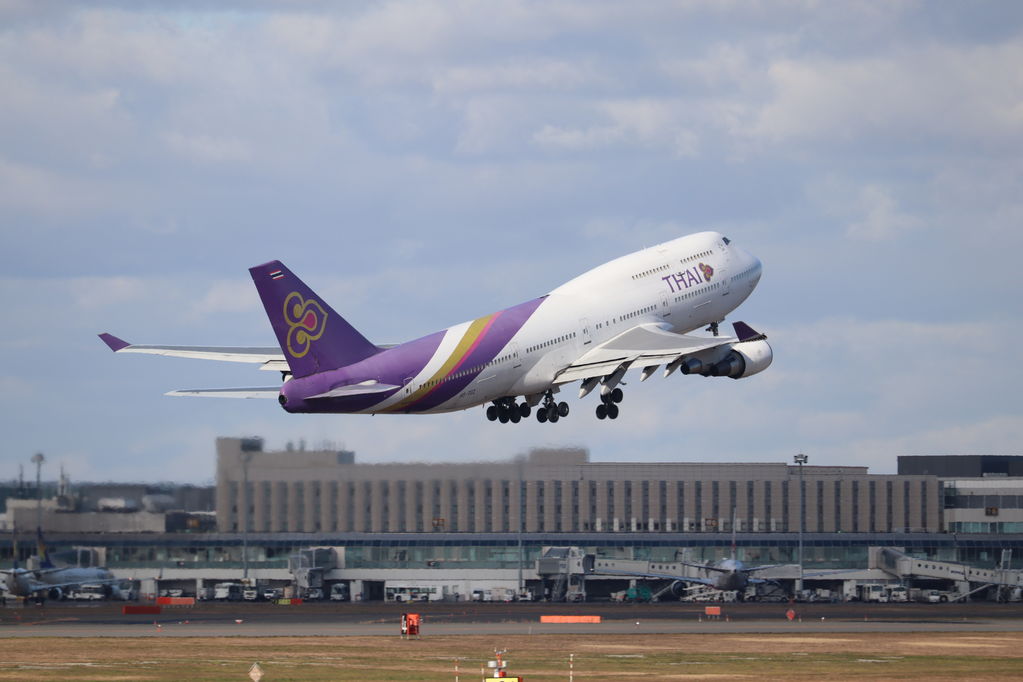 タイ航空
キーワード: THAI
