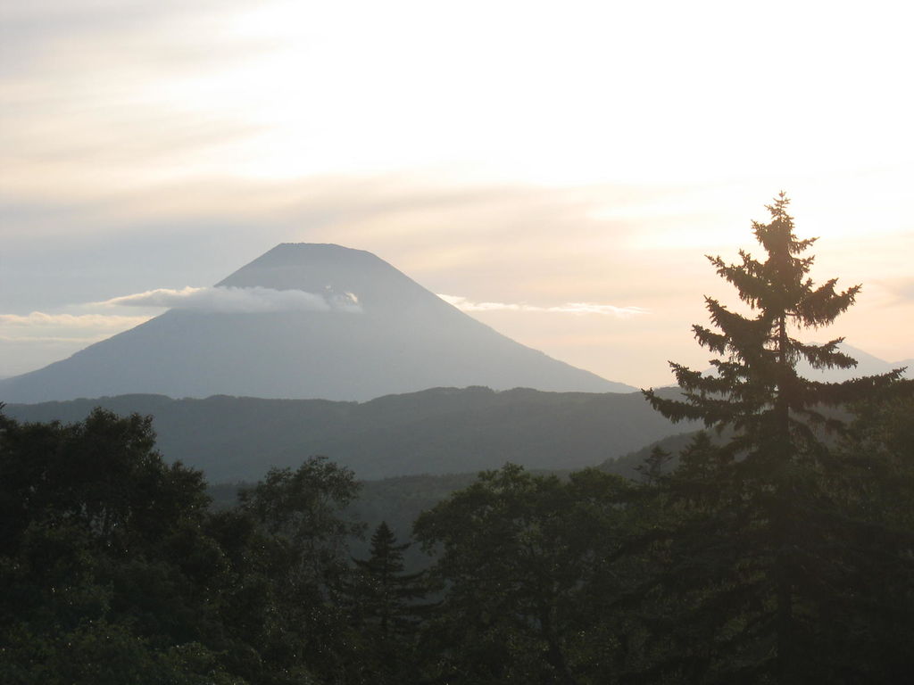 中山峠から羊蹄山を望む
キーワード: 後志エリア 夕日