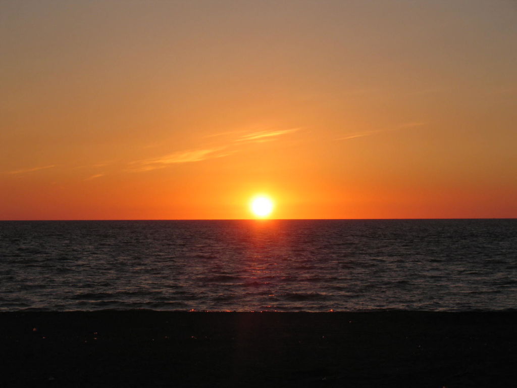 石狩浜からの夕日
キーワード: 夕日 石狩エリア