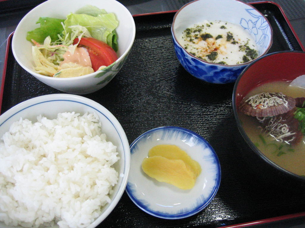 道の駅 とうや湖 
とろろ(山芋)定食
キーワード: 胆振エリア