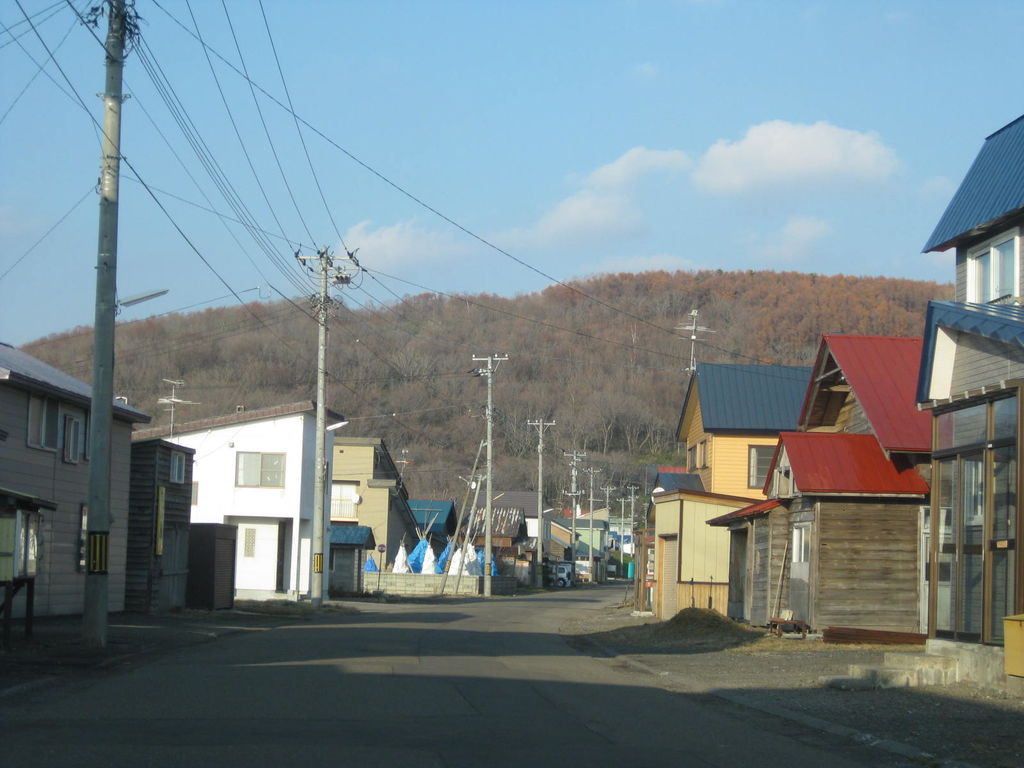 石狩市幌の市街
こんな街並みの中にバス停もありました
キーワード: 石狩エリア